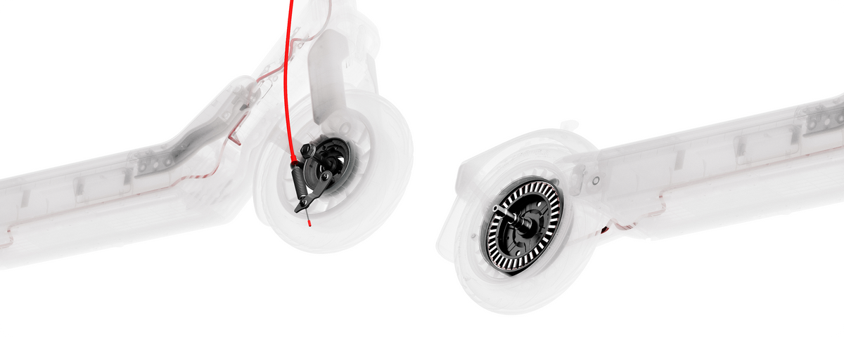 Vue technique du frein à tambour avant et du frein arrière de la Ninebot E3 Pro E