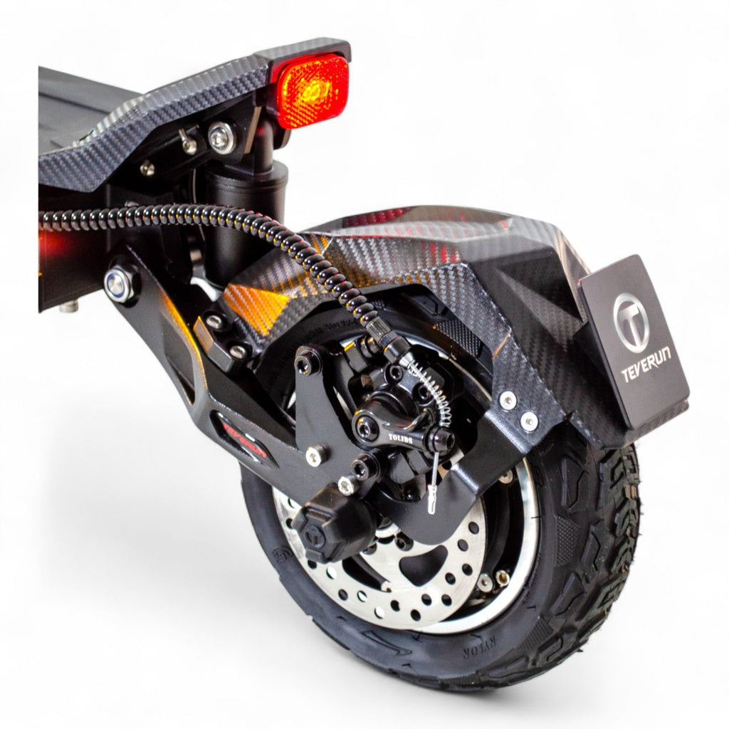 Teverun Fighter Mini Q - gros plan roue et moteur