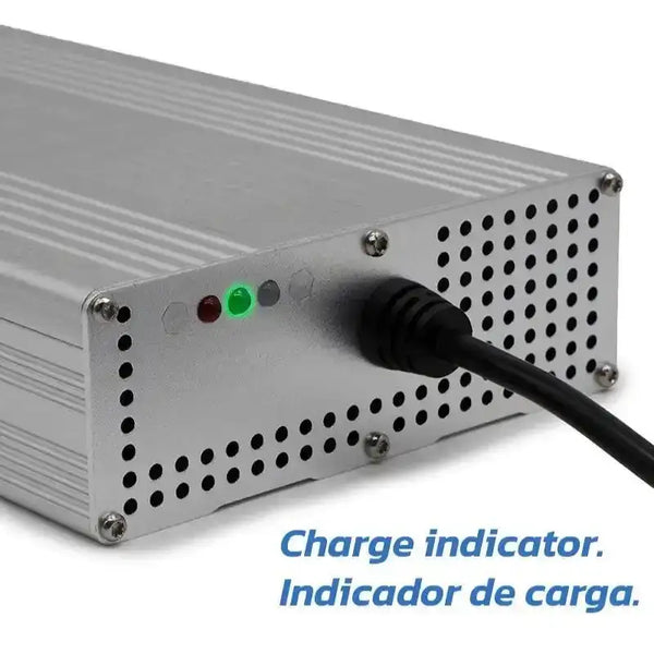 Image d’un chargeur rapide 60V avec connecteur LP16 pour trottinettes électriques