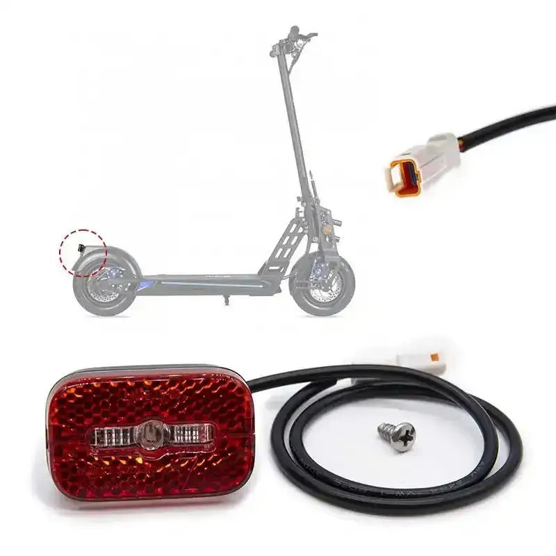 Feu arrière scooter garde-boue pièces détachées avec connecteur et vis pour point relais